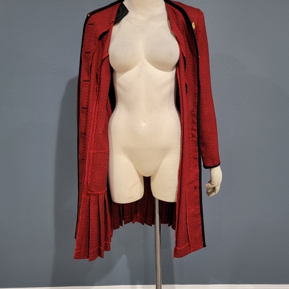 Vtg Ms. Chaus red pleated dress 6 - Picture 8 of 9